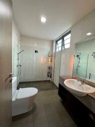 Hillside Drive (D19), Terrace #475961871